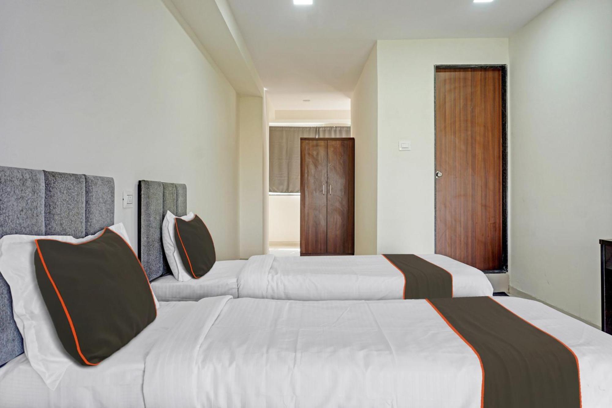 Super Collection O Rk Inn Chinchvad ภายนอก รูปภาพ